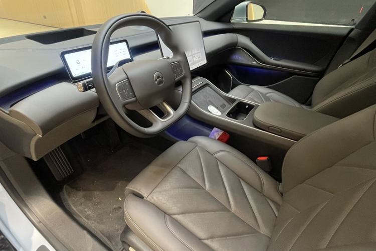 Used Nio ET5T 2025 75 kWh Touring Interior 9