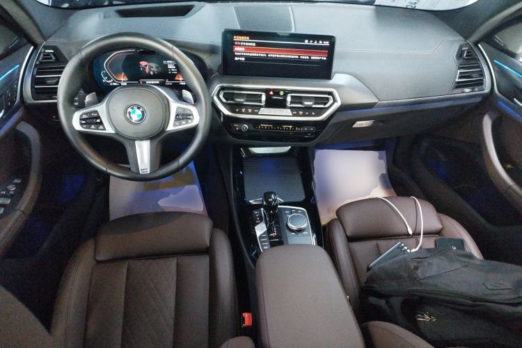 Used BMW X3 2022 xDrive30i Luxury Edition M Night Sky Package Center Console