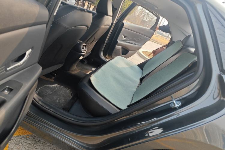 Used Hyundai Elantra 2023 1.5L CVT LUX Prestige Edition Left Rear Seat