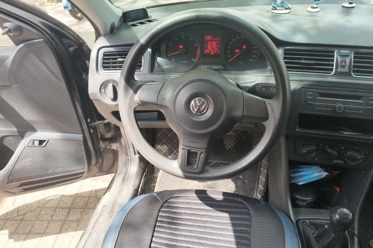 Used Volkswagen Santana 2013 1.4L Manual Fashion Edition
