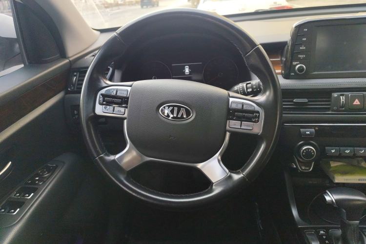 Used Kia KX7 2017 2.4L Automatic 2WD GLS 5-Seater