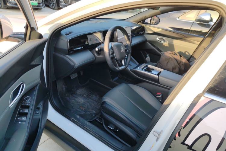 Used BYD Qin L 2025 EV 470KM Leading Edition