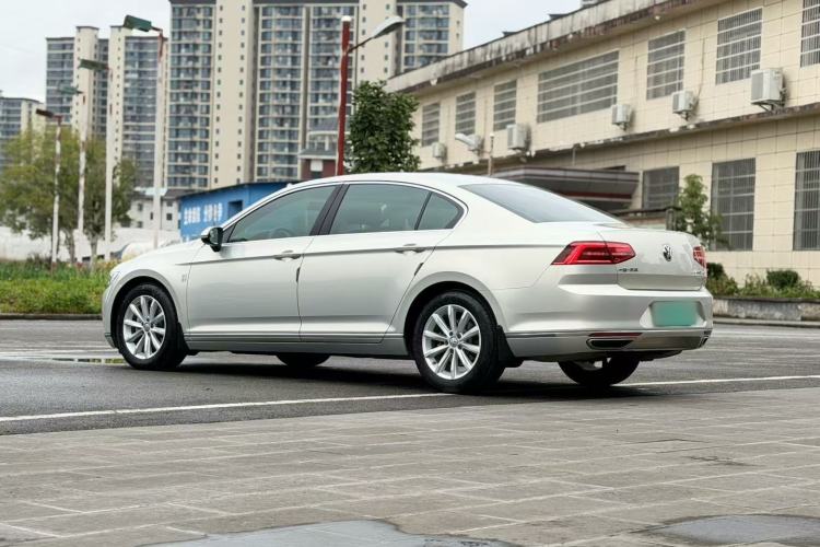 Used Volkswagen Magotan 2019 330TSI DSG Leading Model China VI Standard