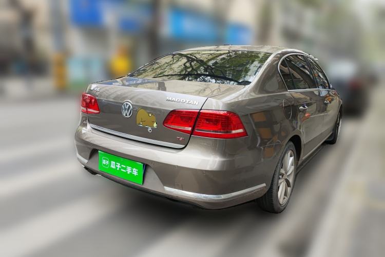 Used Volkswagen Magotan 2012 Facelift 2.0 TSI Prestige Model
