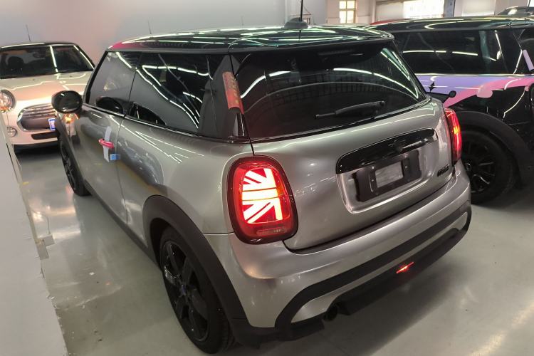 Used MINI 2023 1.5T COOPER Midnight Escape Special Edition Exterior 2