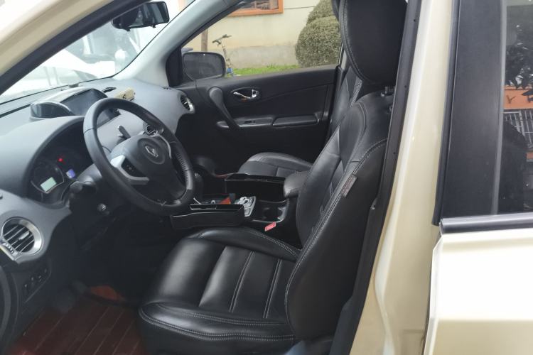 Used Renault Koleos 2012 2.5L Two-Wheel Drive Comfort Edition with Navigation
