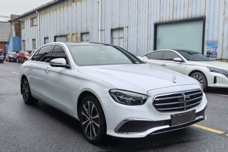 Used Mercedes-Benz E-Class New Energy 2022 Restyled E 350 e L Plug-in Hybrid Sedan Exterior 7