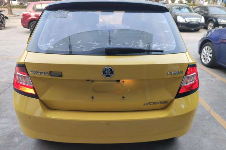 Used Skoda Fabia 2017 1.6L Automatic Sport Edition
