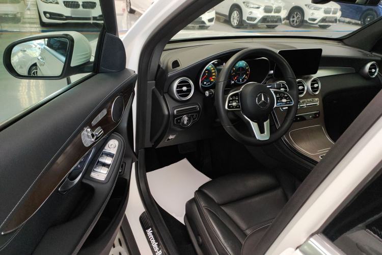 Used Mercedes-Benz GLC 2020 Facelift GLC 300 L 4MATIC Dynamic Edition