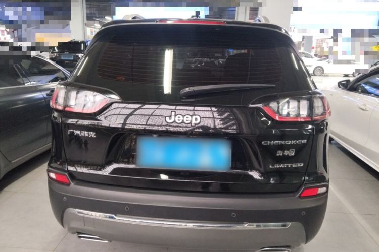 Used Jeep Cherokee 2019 2.0T Two-Wheel Drive Smart Enjoyment Version China VI