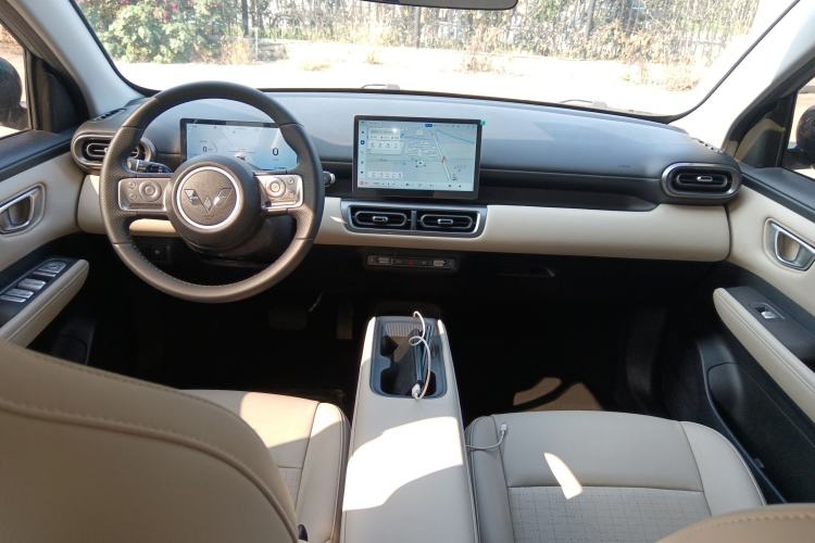 Used Wuling Bingo PLUS 2024 510 km Flagship Edition Four-Seater Version
