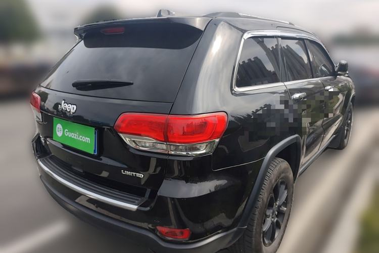 Used Jeep Grand Cherokee 2014 3.0L Comfort Navigation Edition Rear Right 45 Deg