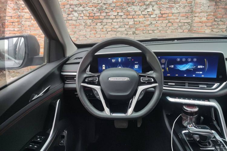 Used SAIC MAXUS T90 2021 2.0T Twin-Turbo Automatic All-Wheel Drive High-Ride Comfort Edition with Extended Cargo Space