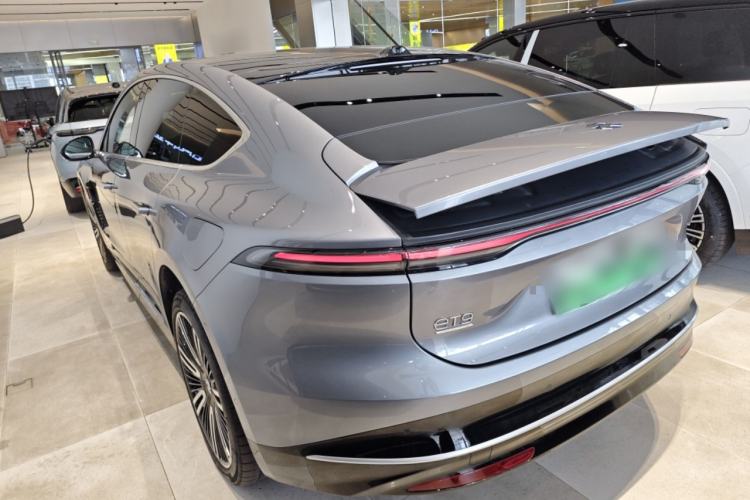 Used Nio ET9 2025 100kWh Signature Edition
