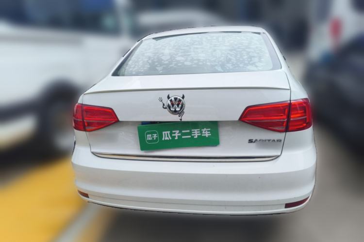 Used Volkswagen Sagitar 2015 1.6L Automatic Fashion Model Rear