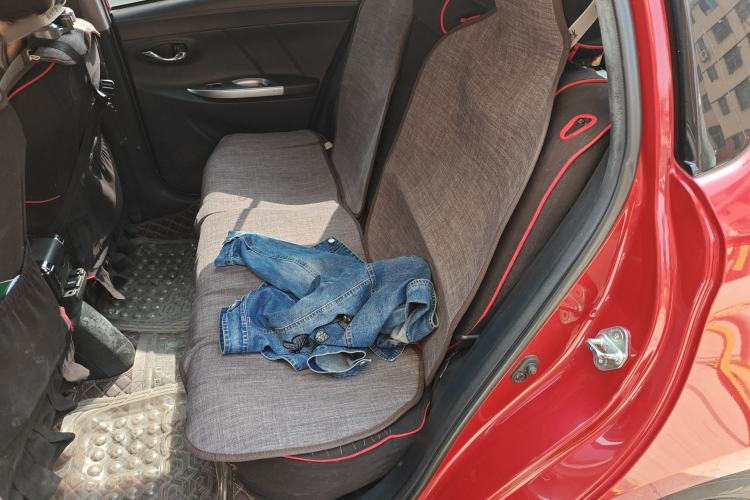 Used Toyota YARiS L Zhi Xuan 2014 1.3E Automatic Charm Edition
