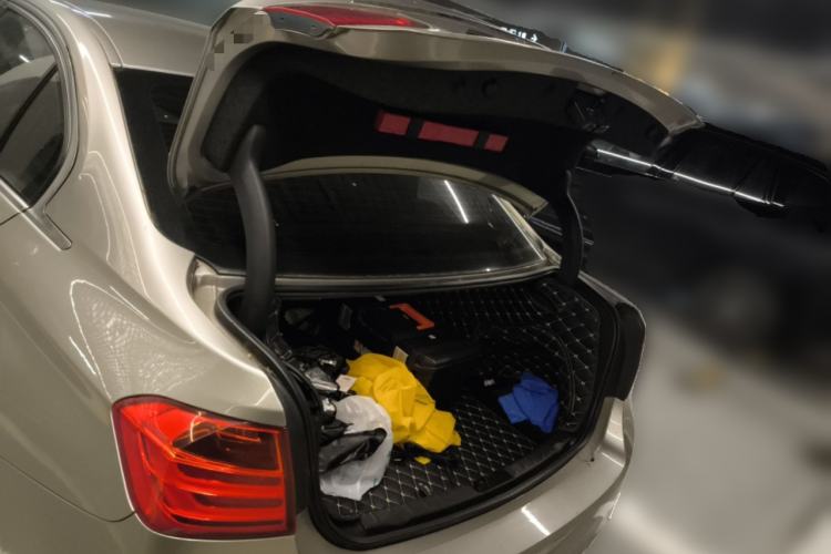 Used BMW 3 Series 2014 320Li Fashion Model
