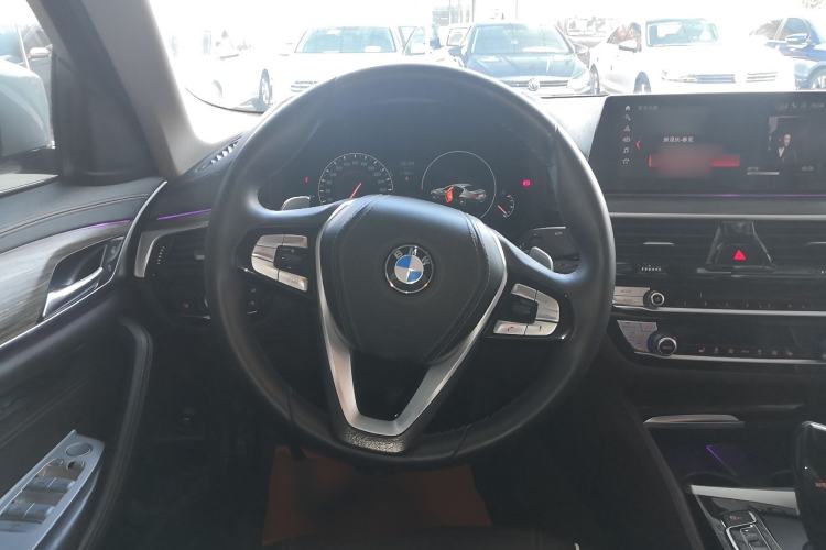 Used BMW 5 Series 2019 Facelifted 530Li Leading Edition Luxury Package
