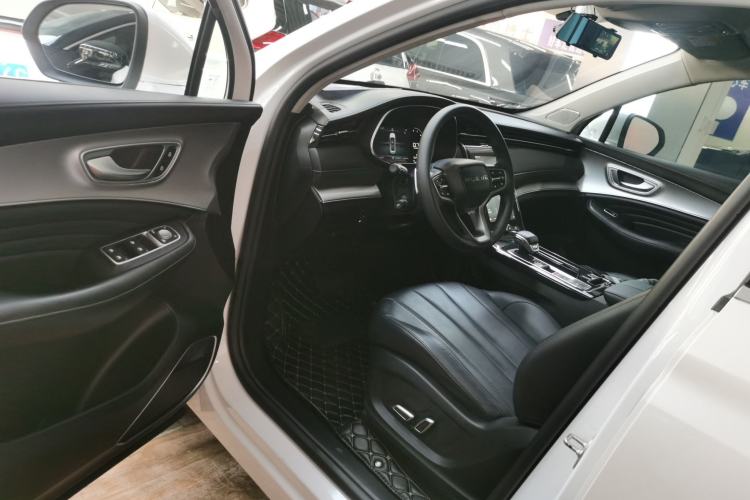 Used Roewe RX5 MAX 2021 Supreme Series 300TGI Automatic Luxury Cabin Edition
