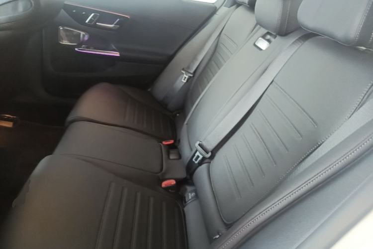Used Mercedes-Benz C-Class 2024 Facelifted C-Class 260 L Night Edition Sports Version
