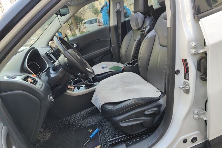 Used Jeep Compass 2017 200T Automatic Family Edition
