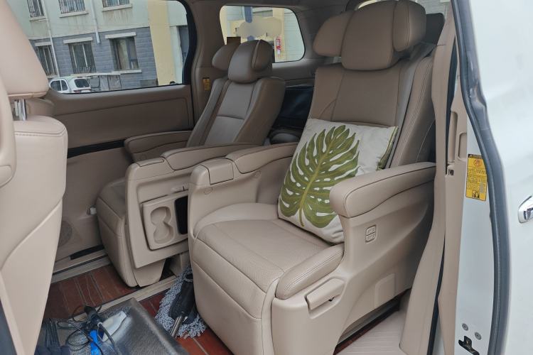 Used Toyota Alphard 2012 3.5L Luxury Edition