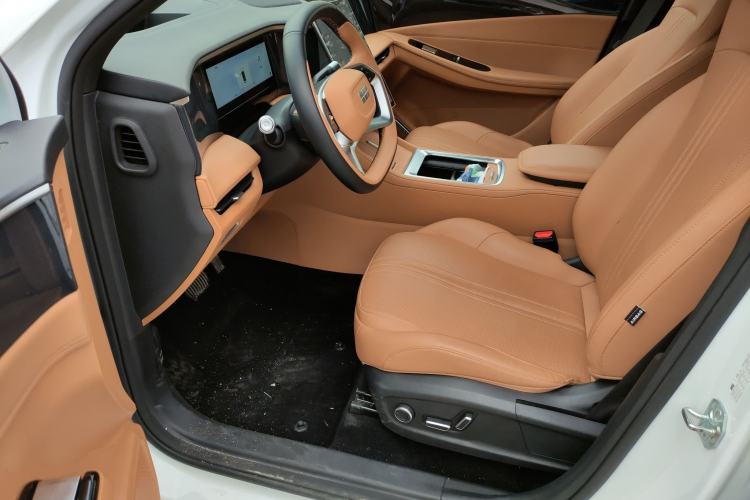 Used Geely Galaxy L7 2025 EM-i 115km Exploration+ Edition Left Front Seat