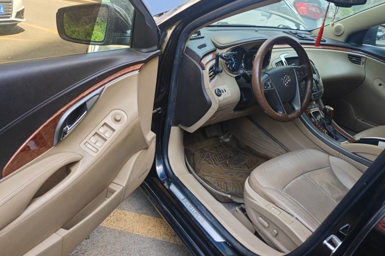 Used Buick LaCrosse 2012 2.4L SIDI Luxury Edition
