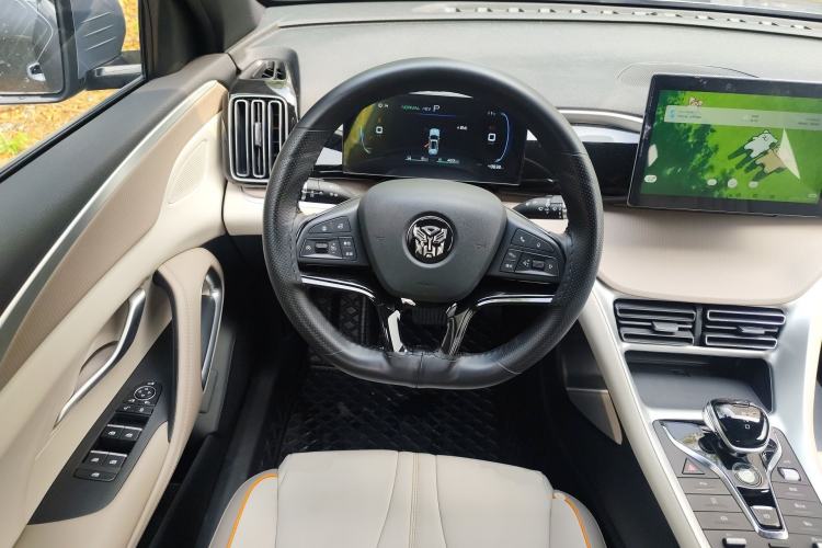 Used BYD Song Pro New Energy 2023 Champion Edition DM-i 71KM Leading Model Steering Wheel