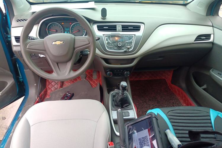 Used Chevrolet Lova RV 2016 1.5L Manual Comfort Edition
