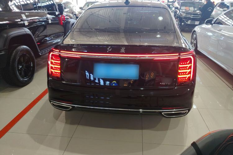 Used Hongqi H9 2025 Model Facelifted 2.0T Two-Wheel Drive Flag-Style Luxury Business Edition, 5 Seats