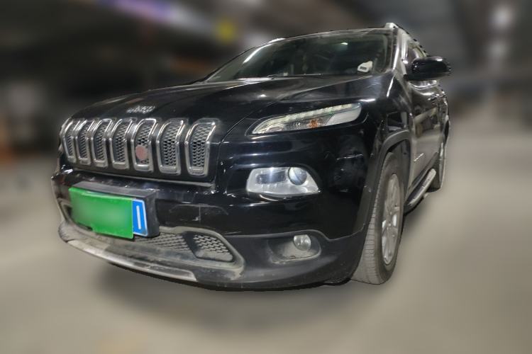 Used Jeep Cherokee 2017 2.0L Superior Edition