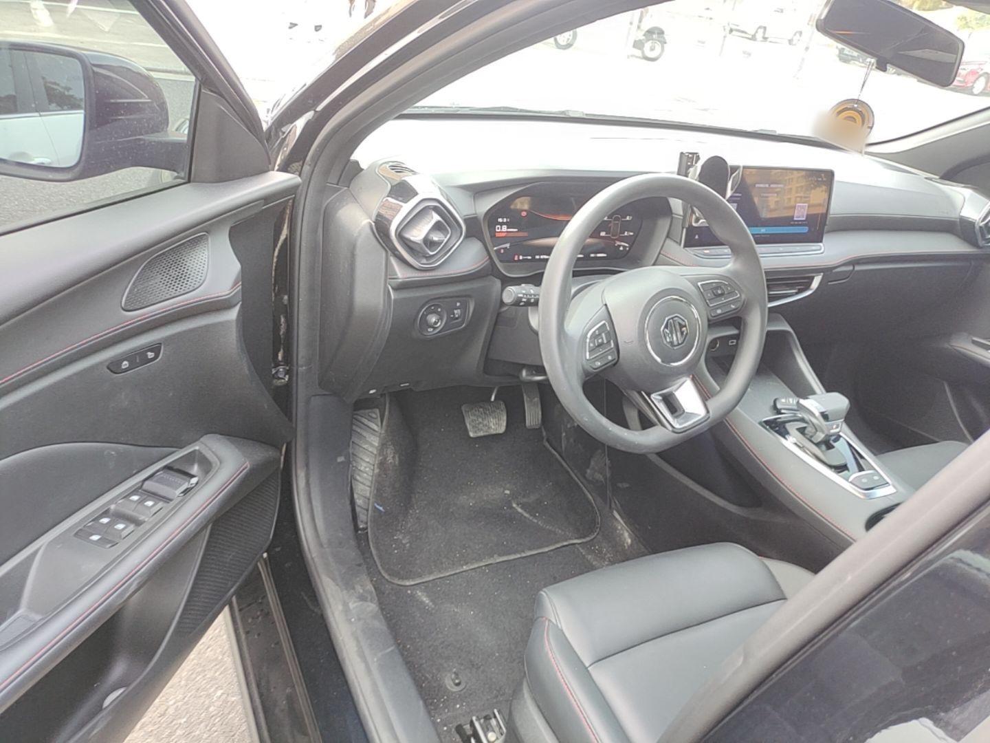MG 5 2025 300TGI Global Flagship Edition — снимка 18