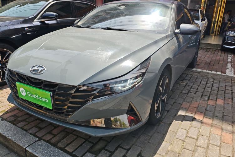 Used Hyundai Elantra 2021 1.5L CVT LUX Prestige Edition