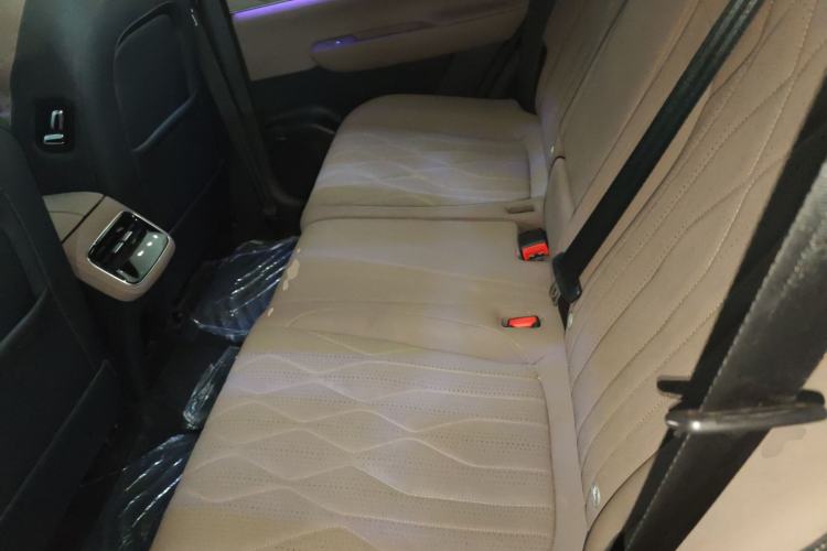 Used Chery Tiggo 8 PLUS 2025 290TGDI DCT Prestige 5-Seater
