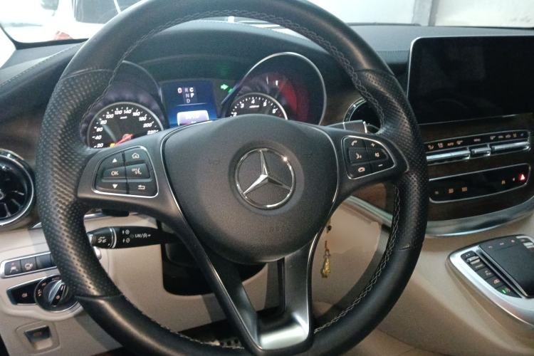 Used Mercedes-Benz V-Class 2021 V 260 L Long-wheelbase Luxury Edition