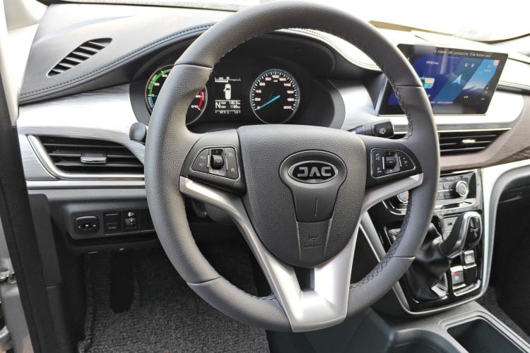 Used JAC Refine M3 PHEV 2025 PLUS 2.0L Smart Connectivity Version