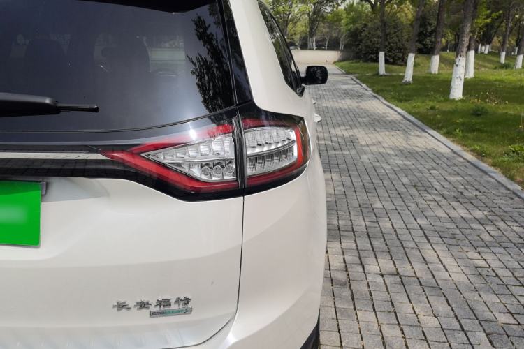 Used Ford Edge 2018 EcoBoost 245 Two-Wheel-Drive Titanium 7-Seater China VI Standard Exterior 4