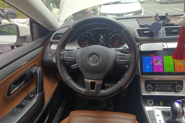 Used Volkswagen FAW-Volkswagen CC 2011 1.8TSI Luxury Model
