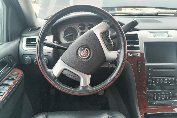 Used Cadillac Escalade 2009 6.0 Hybrid
