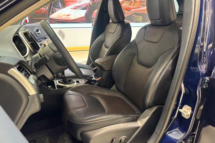 Used Jeep Cherokee 2016 2.4L Leading Edition