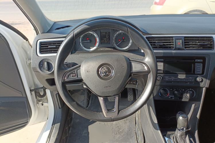 Used Skoda Rapid 2018 1.6L Automatic Comfort Edition
