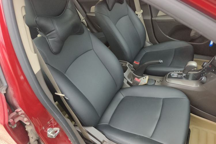 Used Chevrolet Cruze 2015 1.5L Classic SE AT Right Front Seat