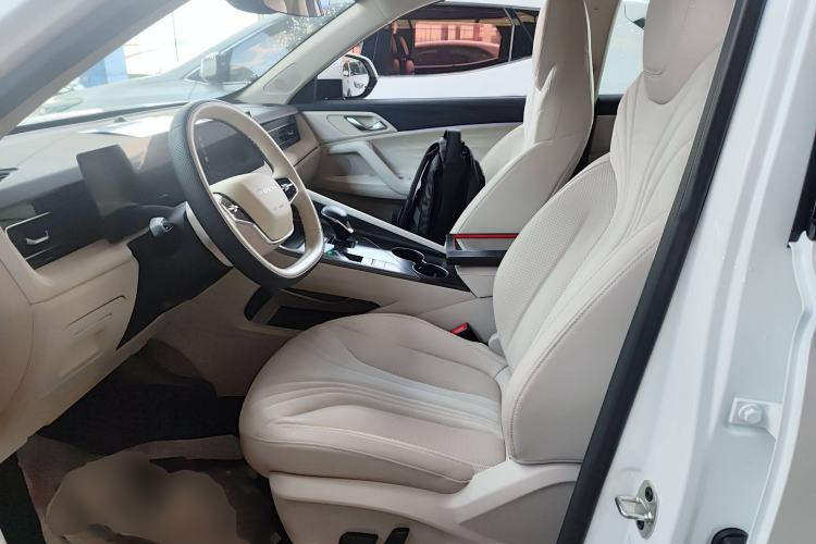 Used Roewe D5X DMH 2024 135 Tech Edition
