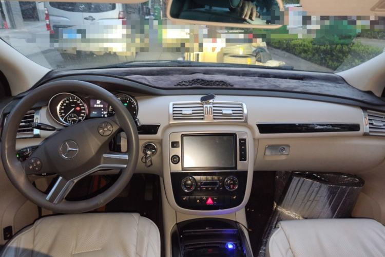 Used Mercedes-Benz R-Class 2015 R 400 4MATIC Business Model
