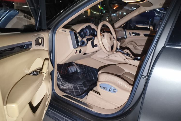 Used Porsche Cayenne 2011 Cayenne S 4.8L