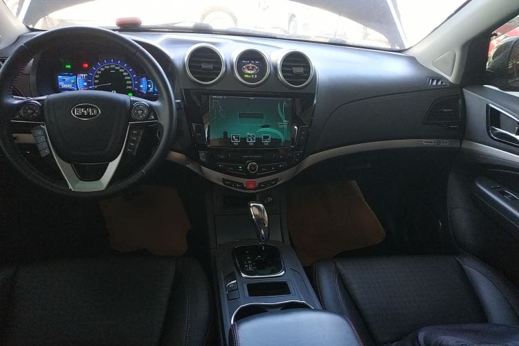 Used BYD S7 2015 2.0T Automatic Prestige Model