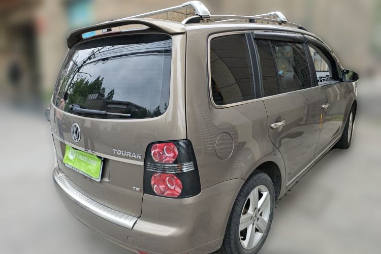 Used Volkswagen Touran 2015 1.4T Manual Comfort Edition 5-Seater