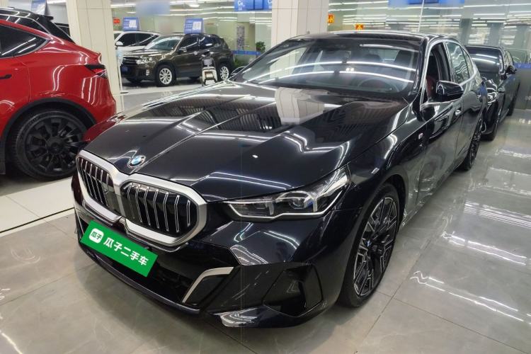 Used BMW 5 Series 2025 530Li Luxury Edition M Sport Package