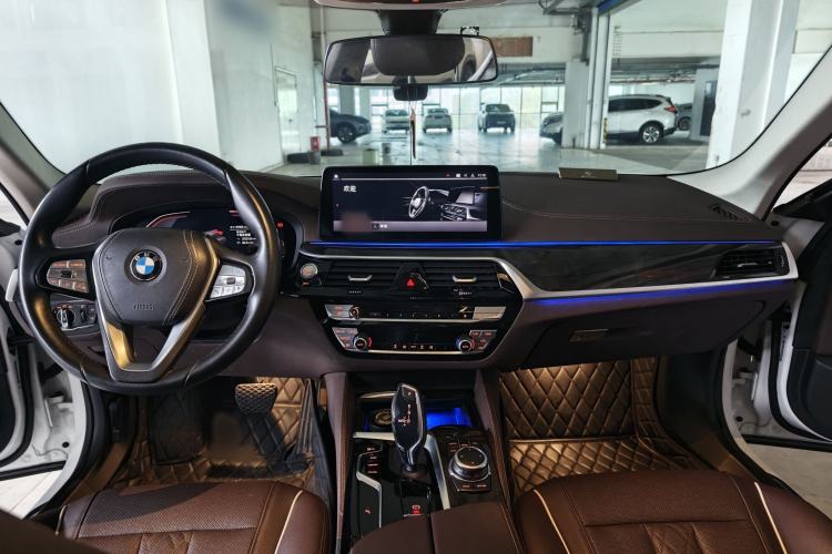 Used BMW 5 Series 2022 Restyled 525Li Luxury Package Center Console